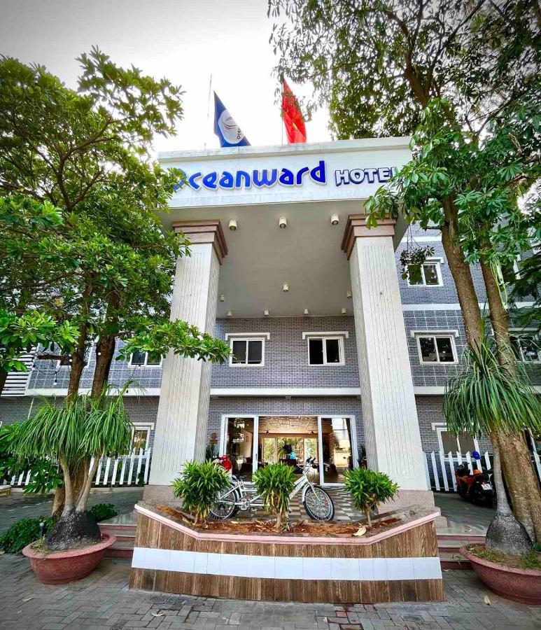 Oceanward Hotel & Resort Long Hai Exteriör bild