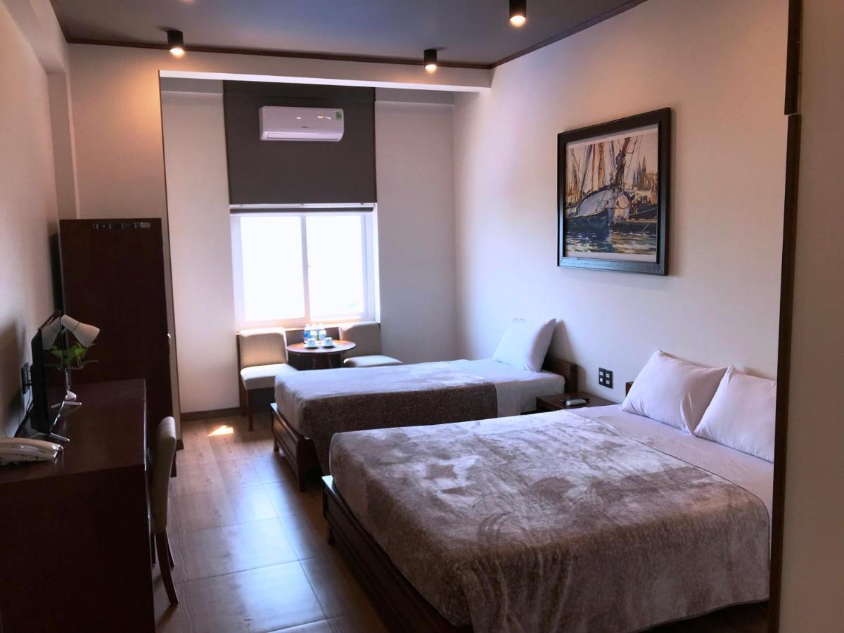 Oceanward Hotel & Resort Long Hai Exteriör bild