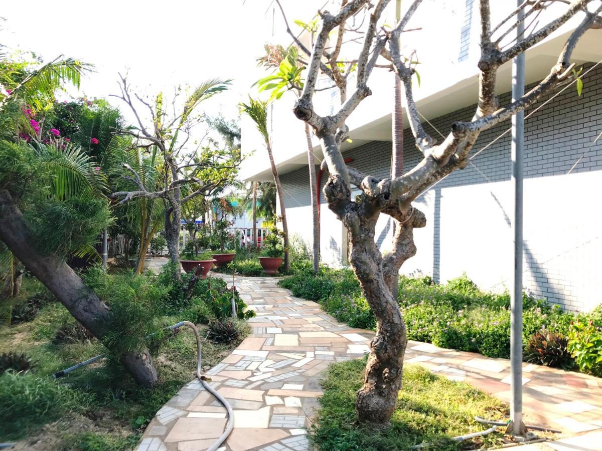 Oceanward Hotel & Resort Long Hai Exteriör bild